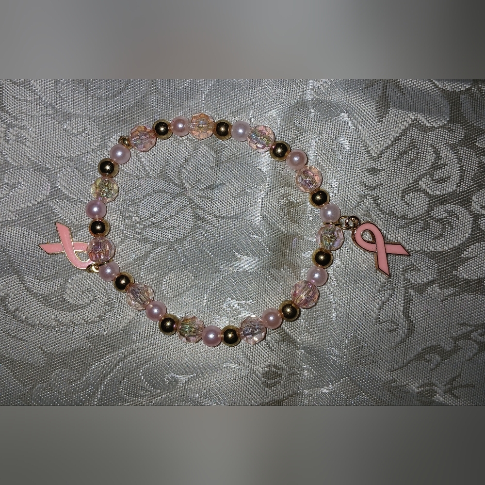 NWT Pink Ribbon Breast Cancer Awareness Stretch Beaded Bracelet.